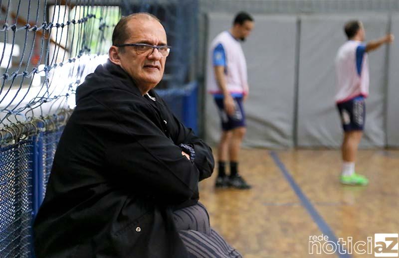 Ex-técnico do Corinthians morre aos 69 anos