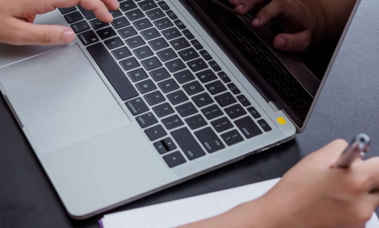 Programa ajuda professores a comprarem computadores