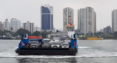 Mais balsas chegam para reforçar a travessia Santos/Guarujá