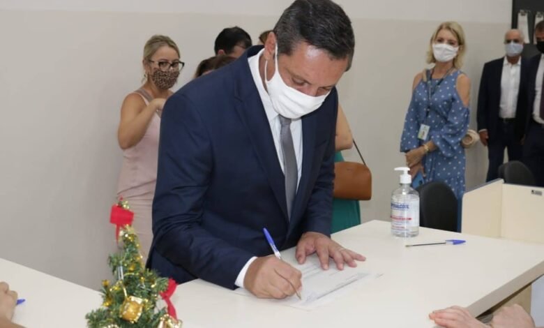 Santos faz diplomação dos eleitos