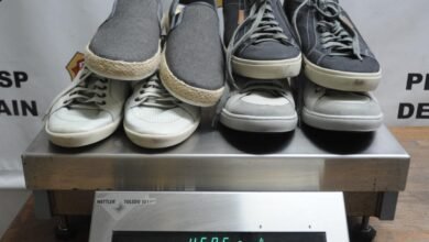 Passageiros tentam embarcar com drogas no tênis
