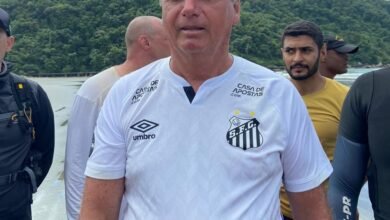 Bolsonaro deixa a Baixada após folga de fim de ano