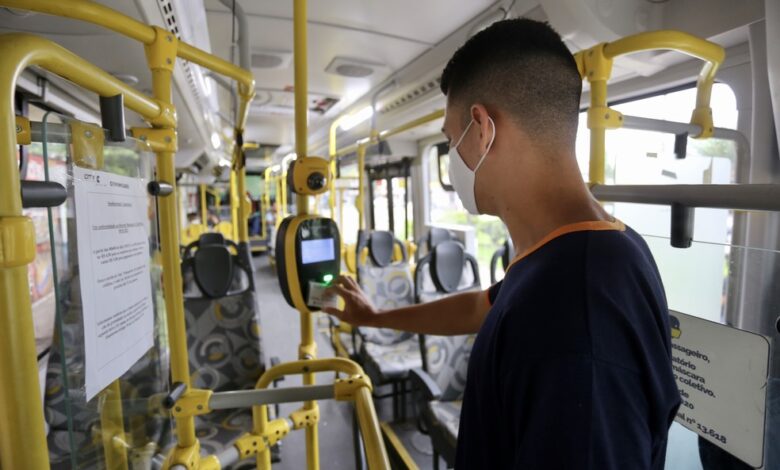 Estudantes de Guarujá podem obter Passe Livre