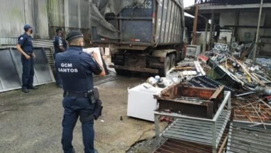 Força-Tarefa fecha três ferros-velhos irregulares em Santos