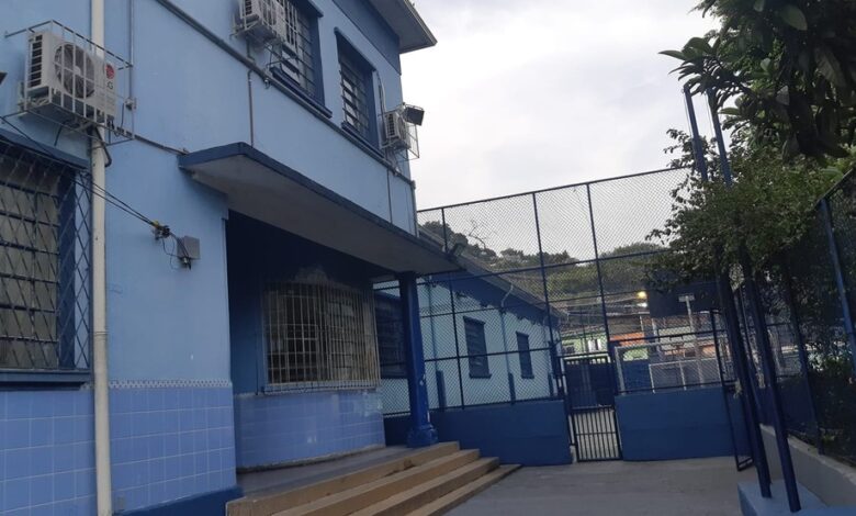 Aulas presenciais em escolas de Santos são suspensas