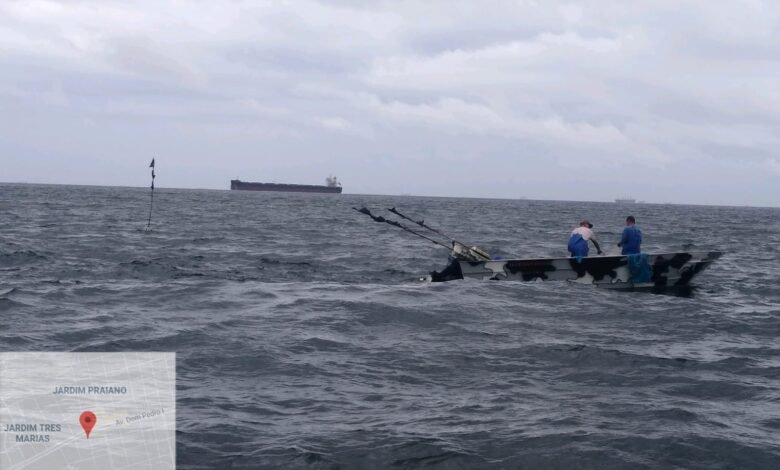 Pesca irregular é flagrada pela Polícia Ambiental no Guarujá