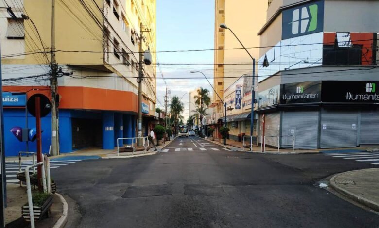 Cidades paulistas aumentam restrições para diminuir casos de covid-19