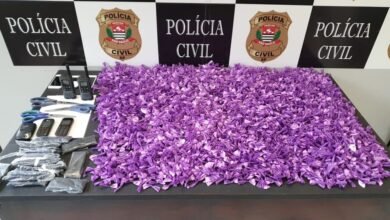 Dois homens com 6,5 mil porções de cocaína são presos