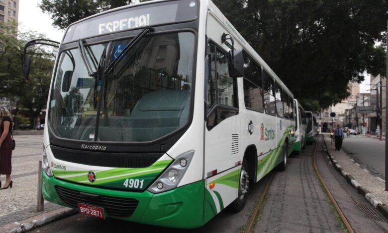 Ônibus de Santos só vão receber profissionais da saúde