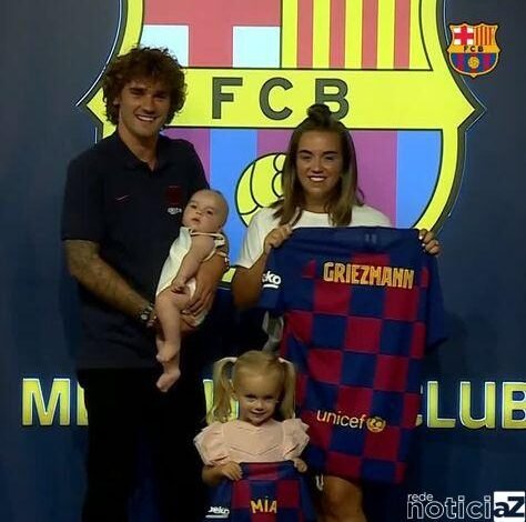 Atacante de futebol é pai pela terceira vez na mesma data dos outros filhos