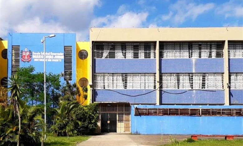 Ensino médio terá uma aula a mais por dia em 2022