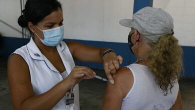 Cidades da Baixada Santista começam a vacina contra a Covid-19