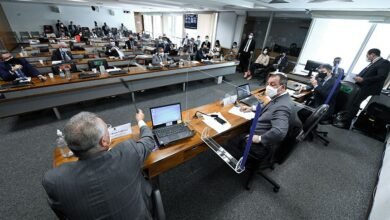 O deputado Luis Miranda (DEM-DF) confirmou que o presidente Jair Bolsonaro citou o nome do deputado Ricardo Barros (PP-PR) como suspeito de