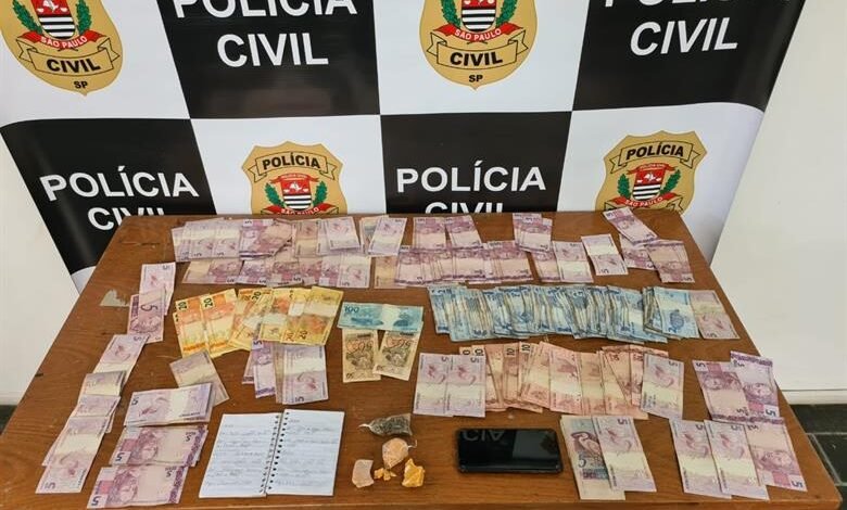 Homem é flagrado do dinheiro e drogas e é preso no Guarujá