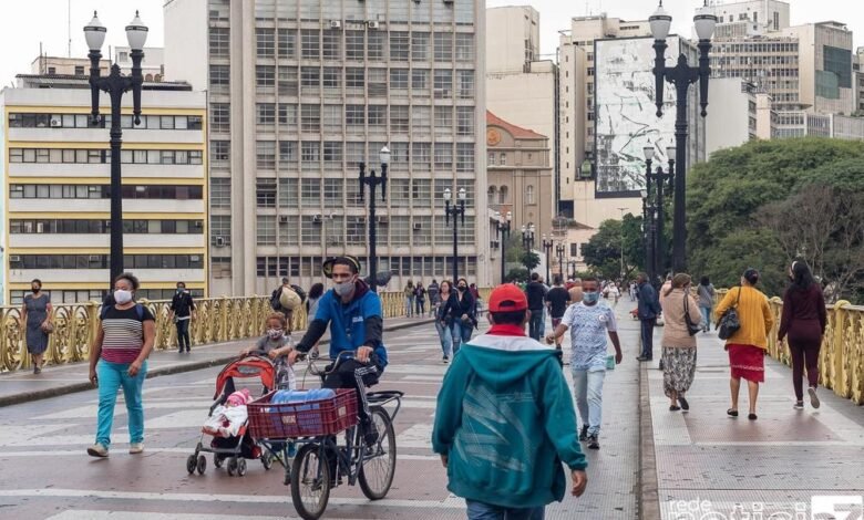 São Paulo anuncia nova quarentena e novo grupo de vacinados