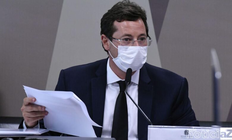 A reunião da Comissão Parlamentar de Inquérito (CPI) da Pandemia foi marcada por polêmicas no período da tarde desta quarta-feira (12). Quinta pessoa