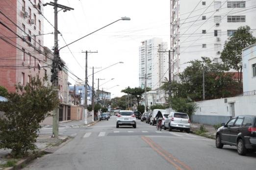 Rua de Santos tem mudança no trânsito