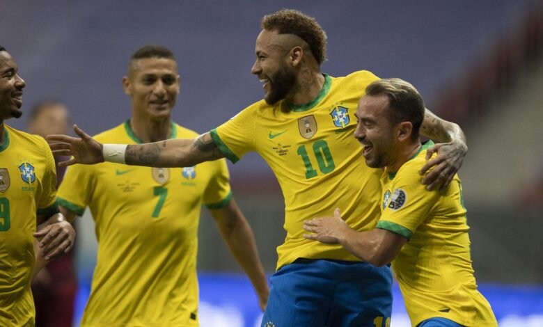 O Estádio Mané Garrincha, em Brasília, foi palco na noite deste domingo (13) da estreia do Brasil na Copa América de 2021. A equipe nacional fez 3 a 0