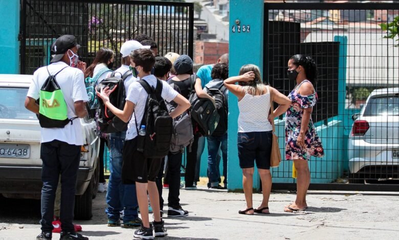 São Paulo terá aulas presenciais obrigatórias para 100% dos alunos