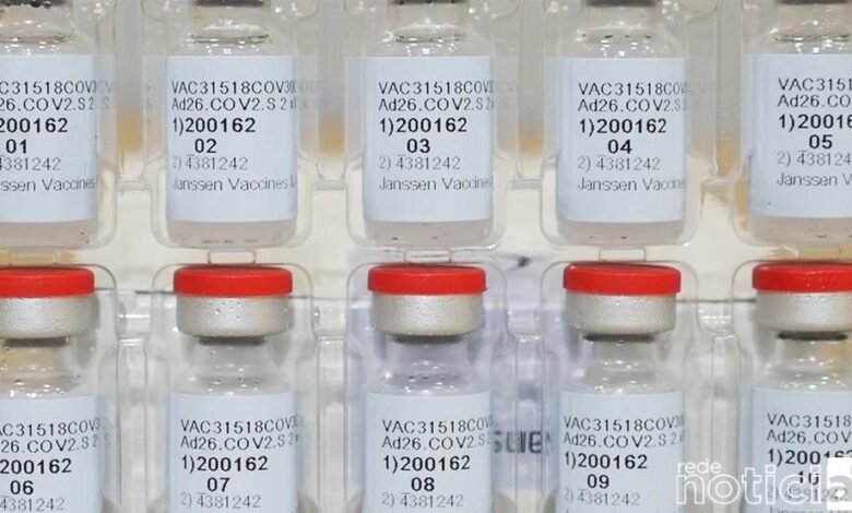 Governo de São Paulo distribui vacinas da Janssen e da Pfizer