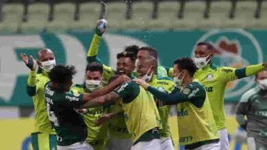 Em uma partida emocionante com duas viradas no placar, o Palmeiras derrotou o Bahia por 3 a 2 neste domingo (27), no Allianz Parque, em