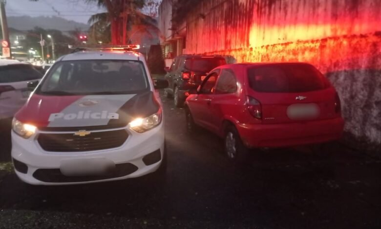Quatro pessoas são detidas pela PM após perseguição em Santos
