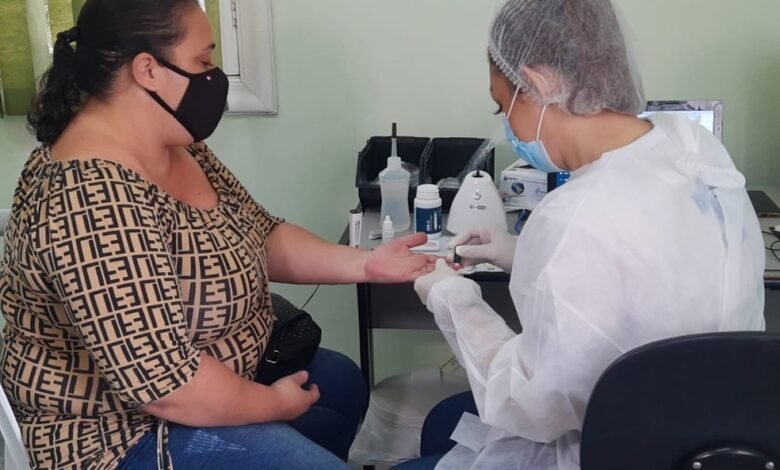 Escola municipal de Santos faz testes rápidos contra Covid-19