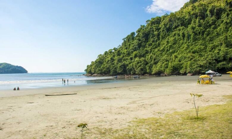Homem morre afogado em praia de Ubatuba