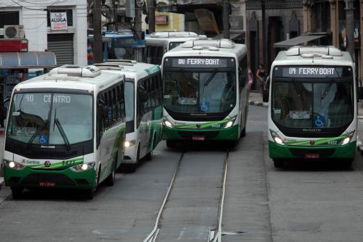 Prefeitura de Santos e empresa responsável pelo transporte seguem com impasse