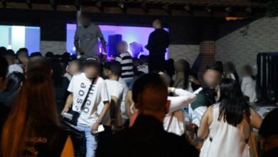 Mais de mil pessoas são flagradas em festas clandestinas