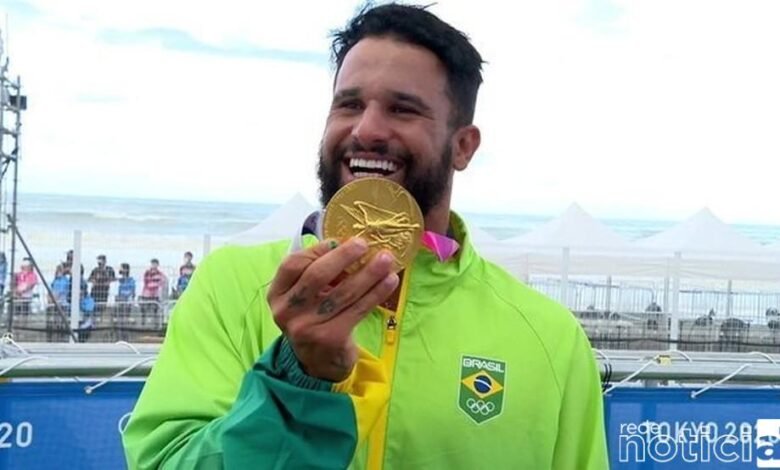 Italo Ferreira faz história e fatura o primeiro ouro do Brasil nas Olimpíadas