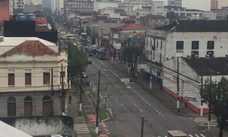 Centro de Santos é cenário de filme e vias são interditadas