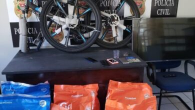 Polícia prende homem que revendia produtos em Guarujá