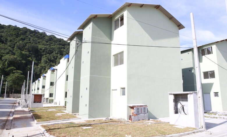 Apartamentos de conjunto habitacional de Guarujá são vendidos irregularmente