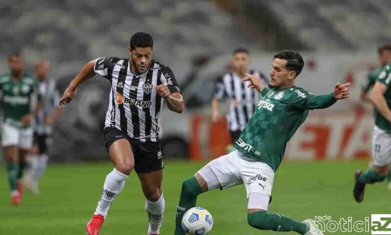 O Palmeiras perdeu para o Atlético Mineiro por 2 a 0 na noite deste sábado (14) no duelo dos líderes do Campeonato Brasileiro pela 16ª rodada do torneio