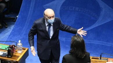 José Serra é diagnosticado com Parkinson e deixa o Senado