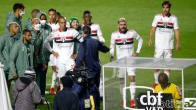 São Paulo e Palmeiras empatam sem gols em jogo polêmico