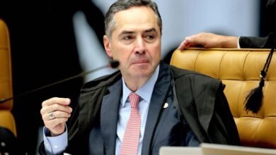 Presidente do TSE dá resposta à Bolsonaro sobre urnas eletrônicas