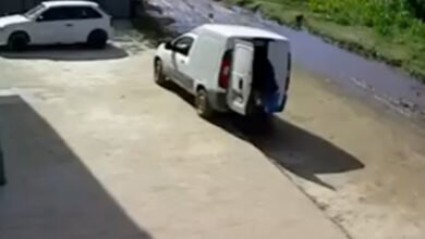 Van dos Correios é roubada em Bertioga