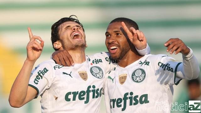 Brasileirão: Palmeiras vence a Chapecoense sem problemas e segue na briga pelo título