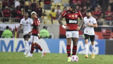 Flamengo fica no 'cheirinho' ao ser humilhado pelo Athletico-PR e dá adeus a Copa do Brasil