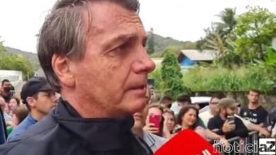 Bolsonaro volta atrás e diz que não vai tomar a vacina contra a Covid-19