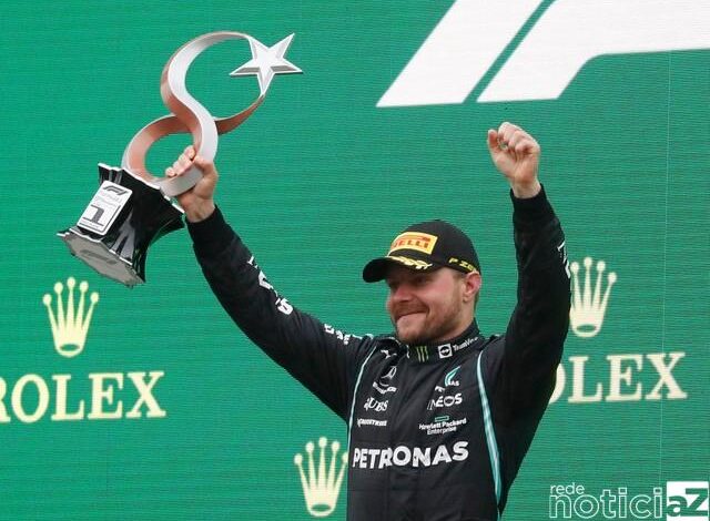 Bottas fatura a primeira vitória no ano na Fórmula 1, enquanto Verstappen reassume a liderança