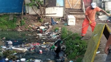 Mais de cinco toneladas de lixo são recolhidos em rede de drenagem de Santos