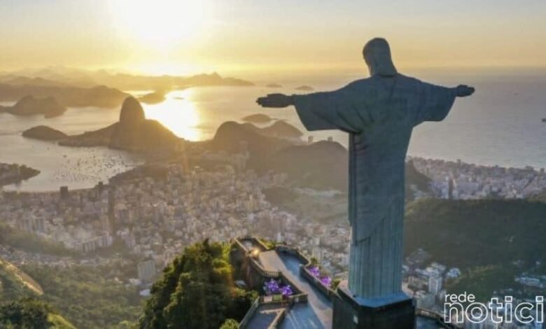 Há 90 anos que o Cristo Redentor abraça o Brasil