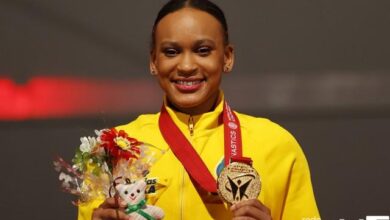 Rebeca Andrade faz história no Mundial de Ginástica sendo a primeira a ganhar duas medalhas