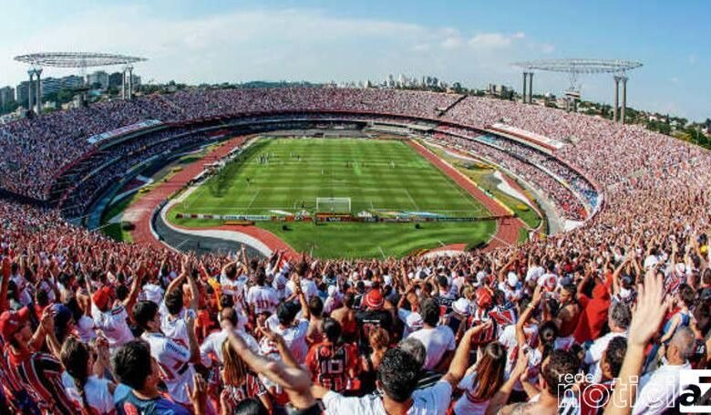 A torcida vai voltar a frequentar os estádios em São Paulo