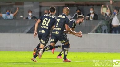 Santos espanta a má fase no Brasileirão, volta a vencer e sai da zona do rebaixamento