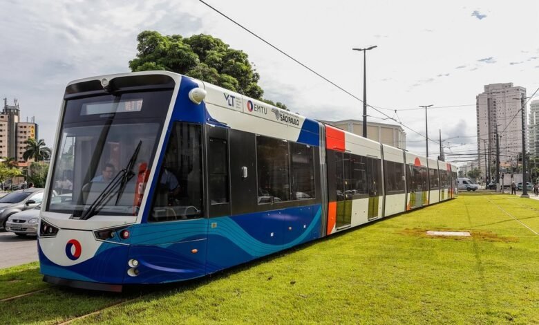 Passageiros do VLT são prejudicados por falha de energia