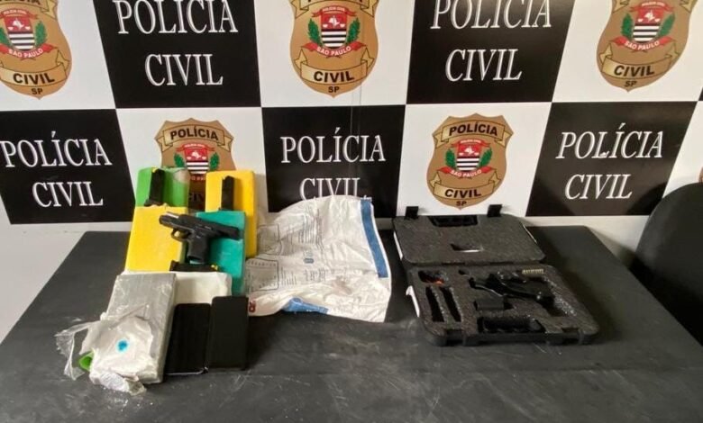 Droga é encontrada dentro de caminhão